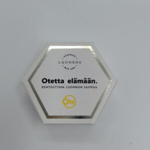 Kuvassa on Otesäätiön brändisaippua, minkä nimi on Otetta elämään. Saippuan on valmistanut Otesäätiölle naantalilainen Luonkos Oy.